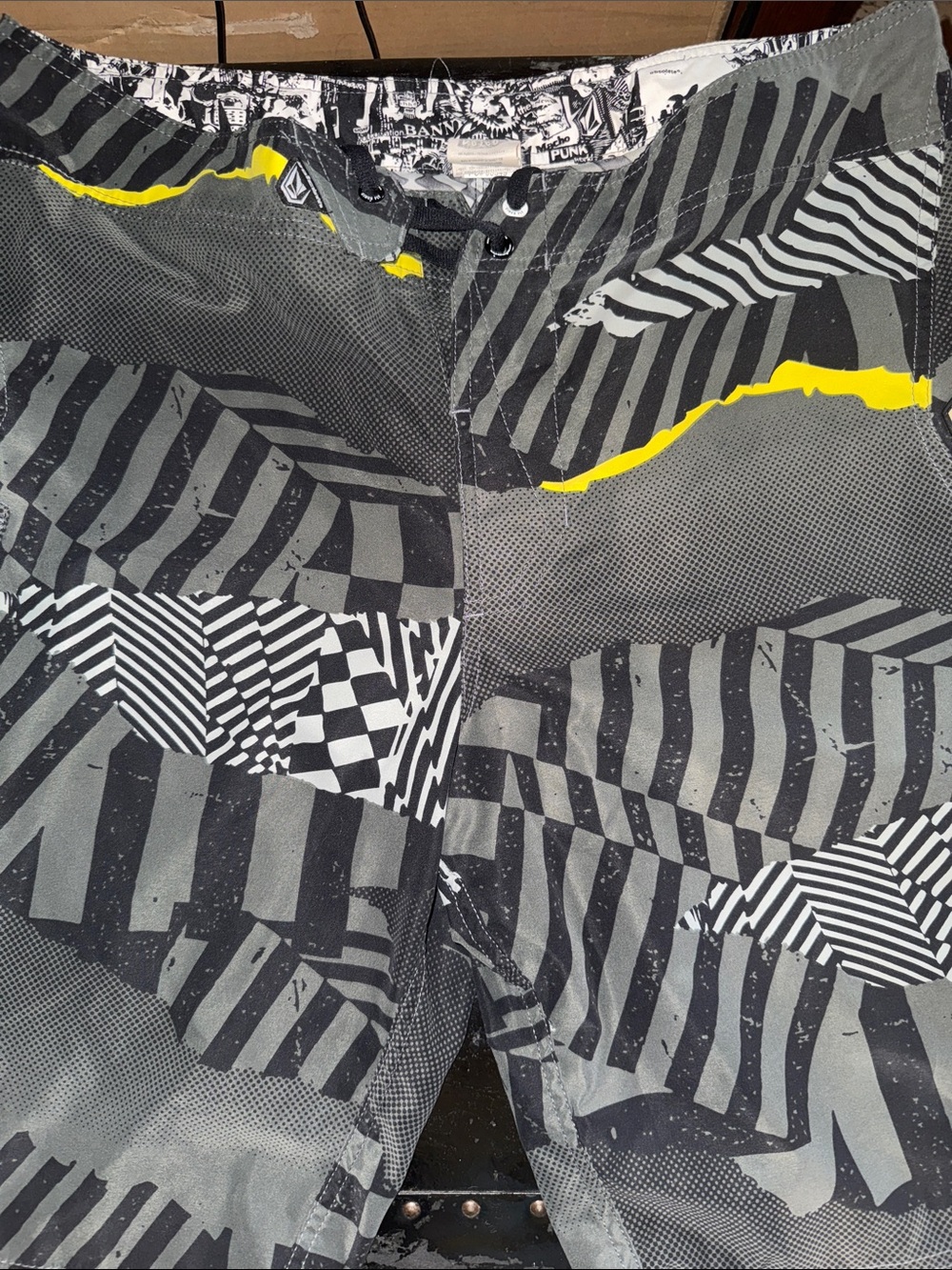 Volcom Men's Grey & Black Patterned Hybrid Shorts with Yellow Trim